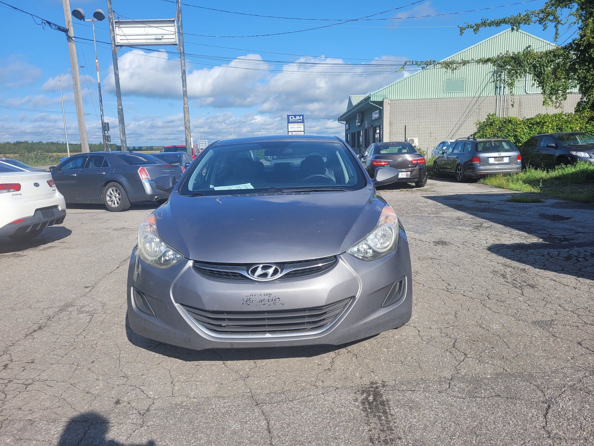 Hyundai Elantra 2012 - Image 2