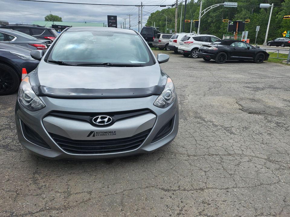 Hyundai Elantra GT 2015 - Image 1