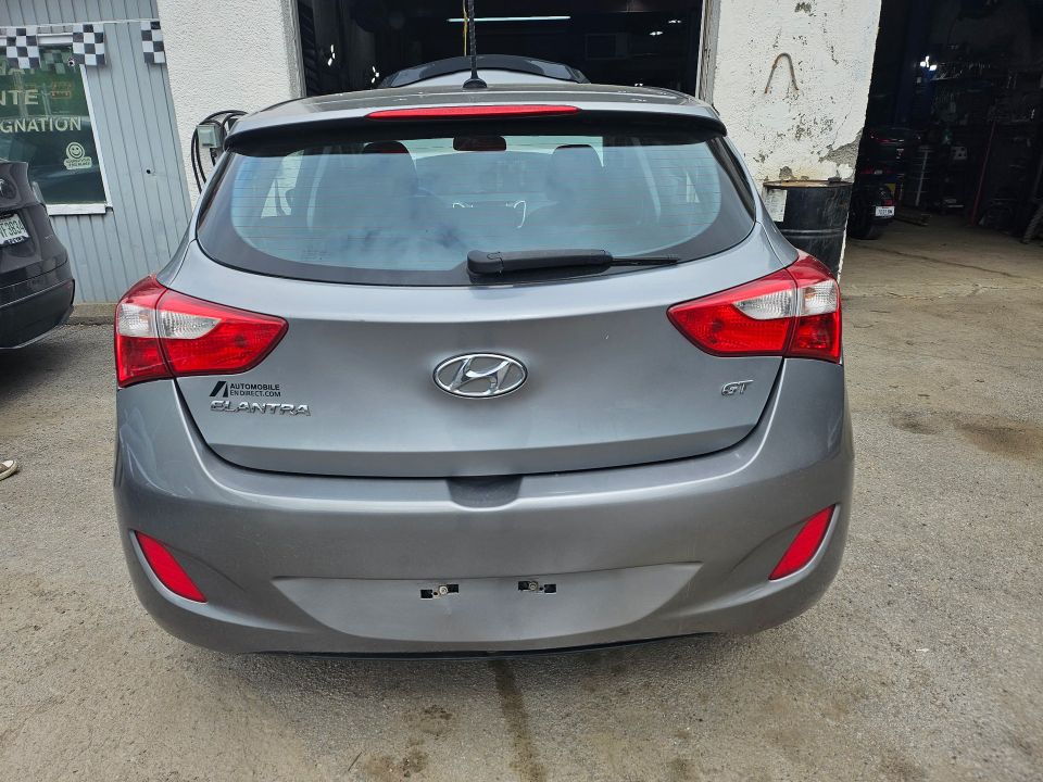 Hyundai Elantra GT 2015 - Image 3