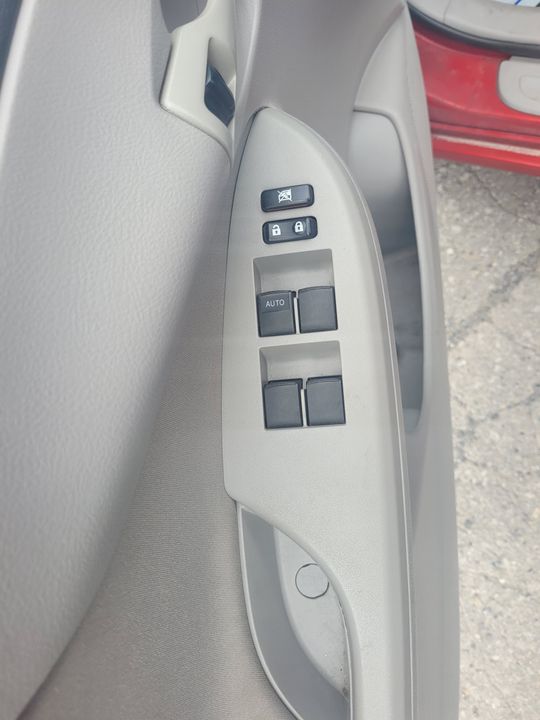 Toyota Corolla 2012 - Image 11
