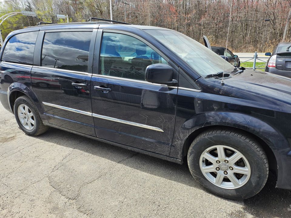 Chrysler Town & Country 2011 - Image 4