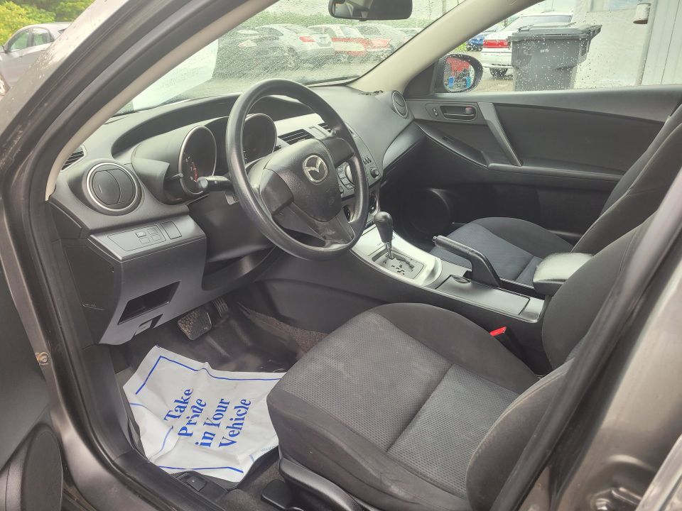 Mazda Mazda3 2011 - Image 11