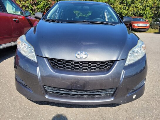Toyota Matrix Familiale automatique 4 portes à traction 2010 Gris
