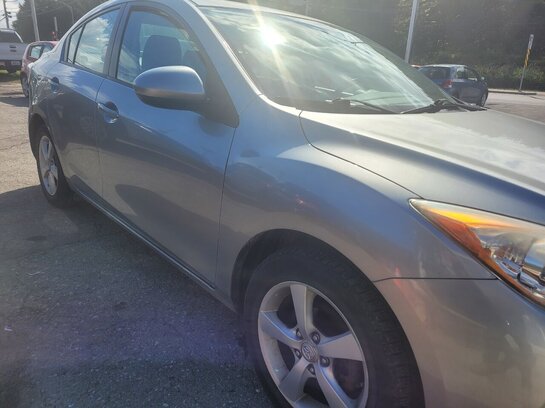 Mazda Mazda3 Berline 4 portes, boîte automatique, GS-SKY 2012 Gris
