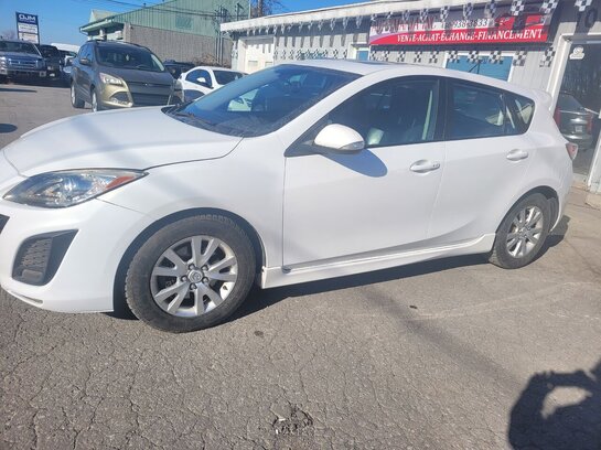 2010 Mazda Mazda3 Hayon 4 portes Sport, boîte automatique, GS White
